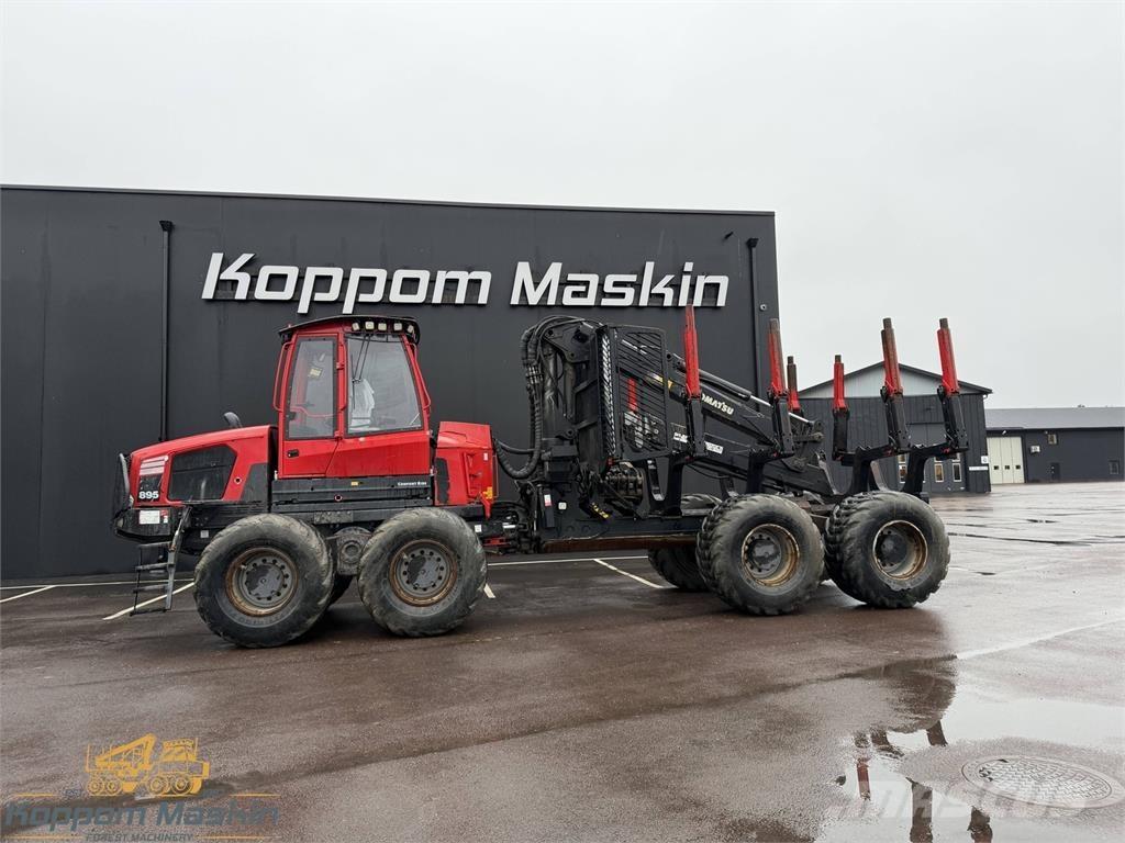 Komatsu 895 Kihordók