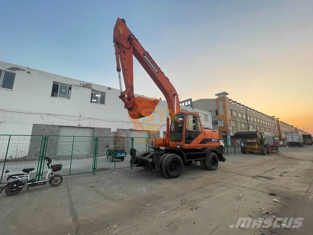 Doosan DH210W-7 Gumikerekes kotrók