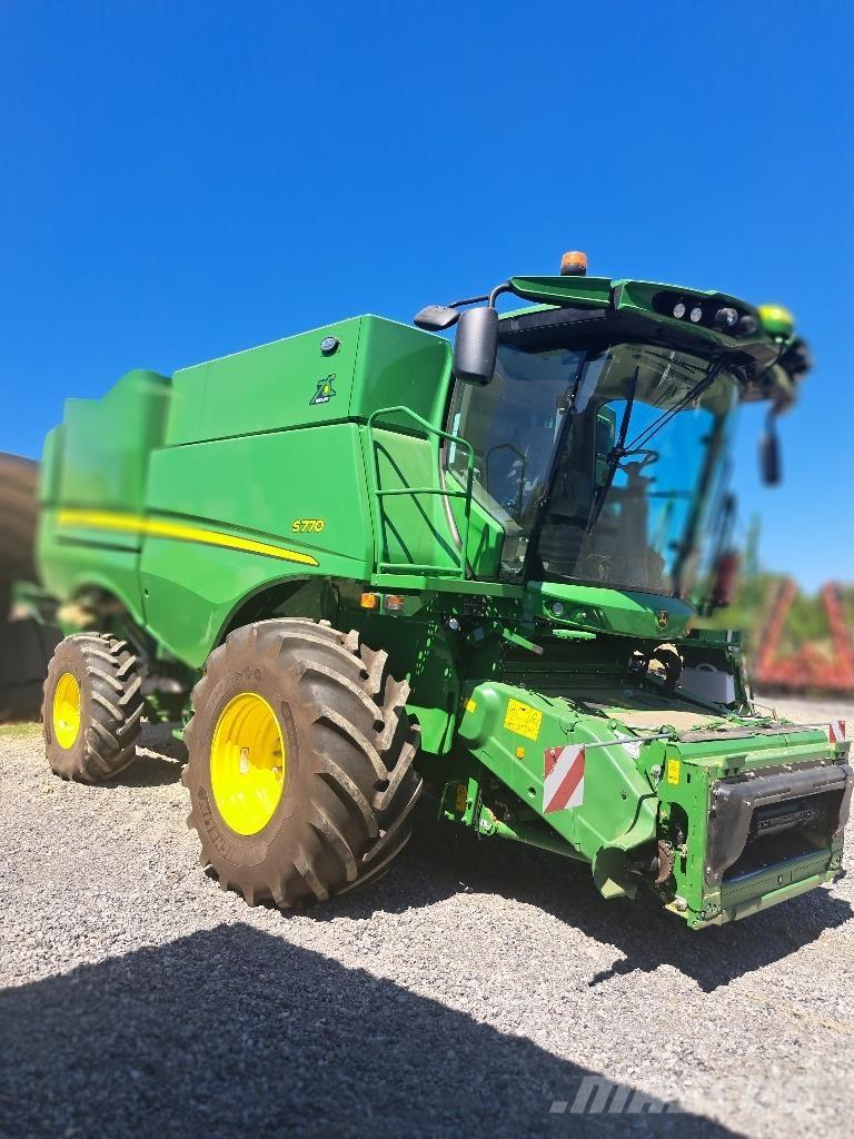 John Deere S 770 Kombájnok