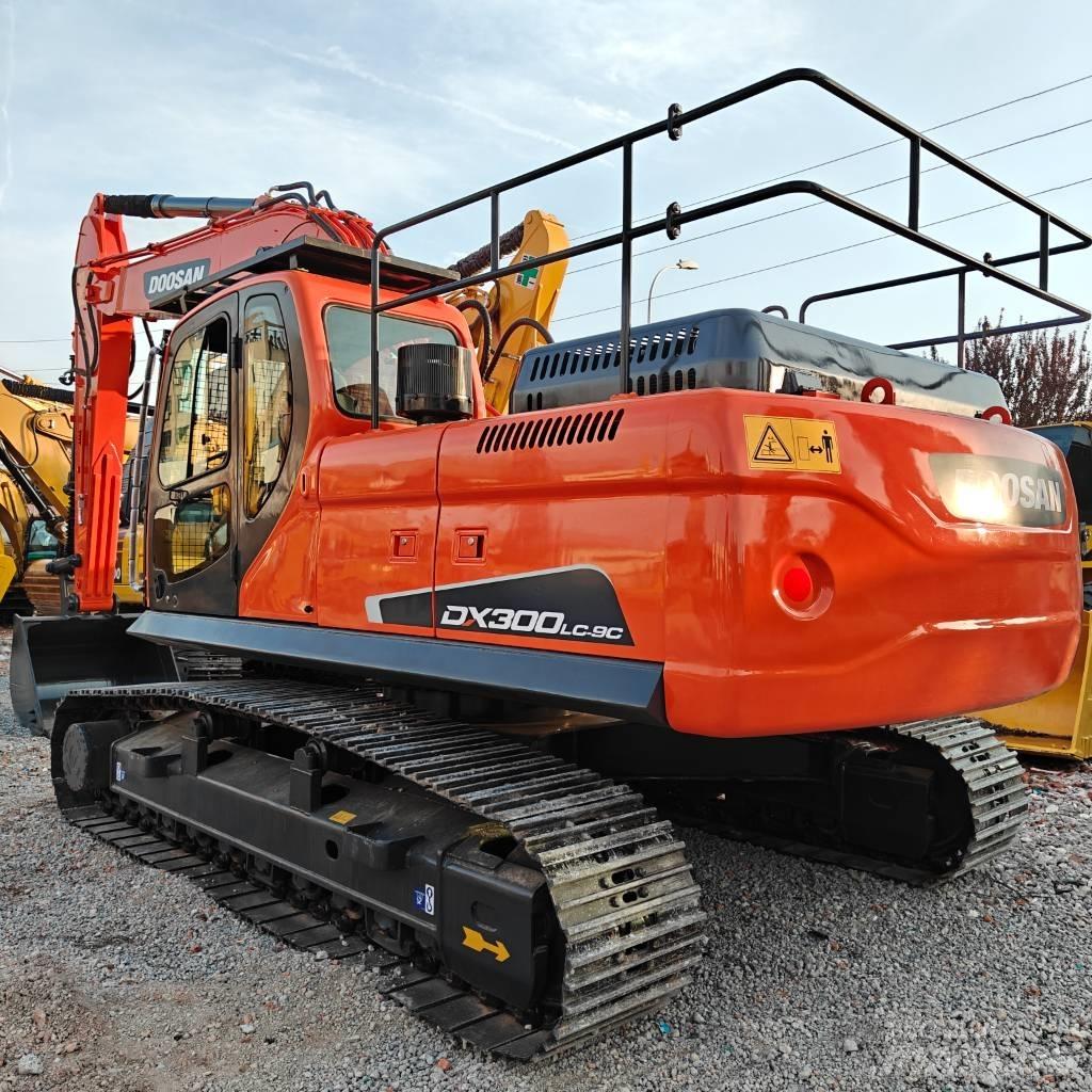 Doosan DX300LC-9C Lánctalpas kotrók