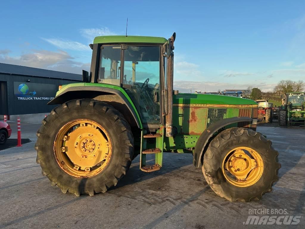 John Deere 6800 Traktorok