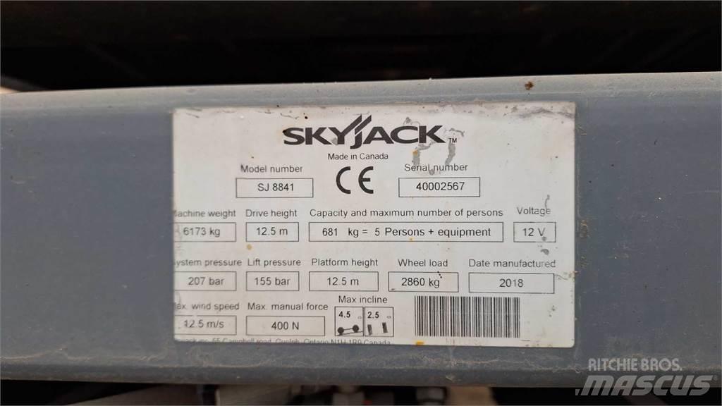 SkyJack 8841RT Ollós emelők