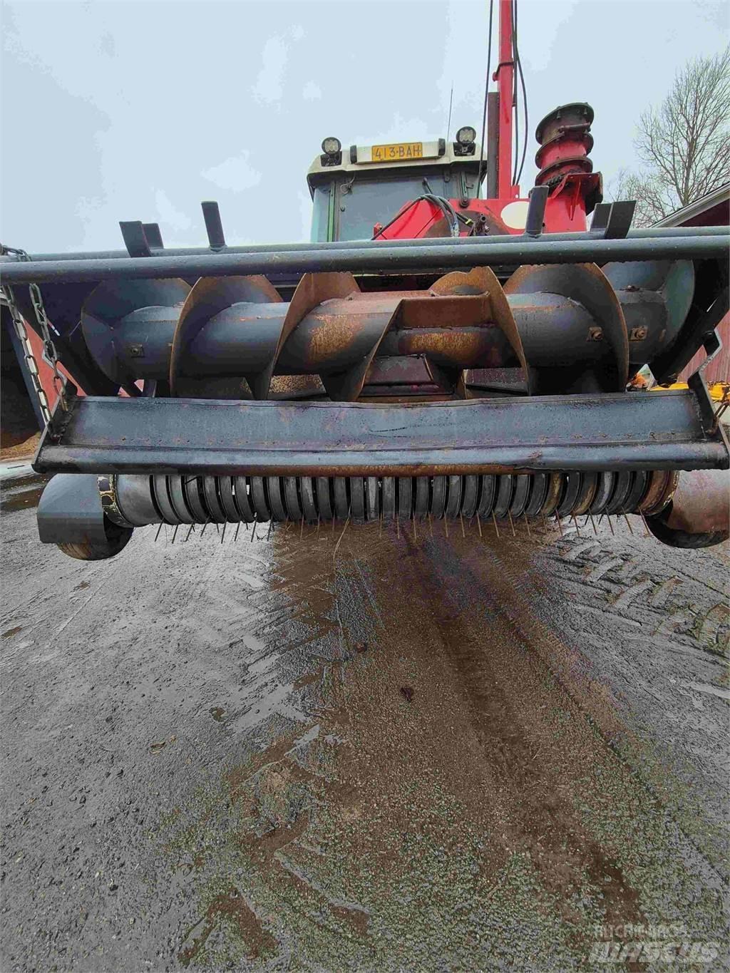 Lely STORM 130R Szecskázók