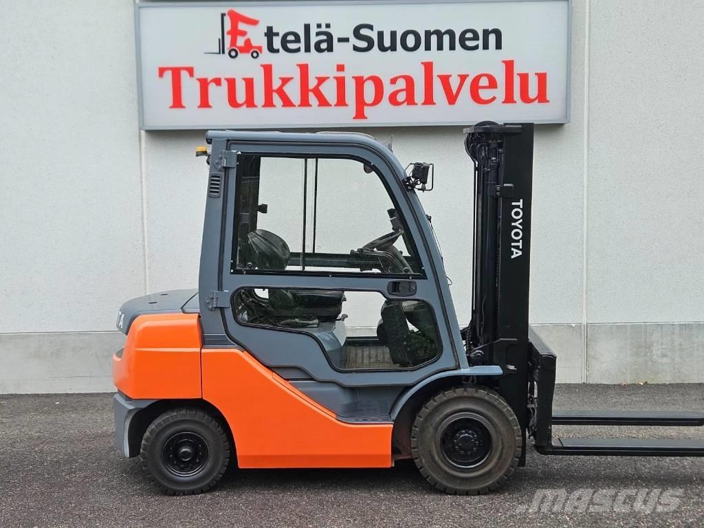 Toyota 02-8 FDF 25 Dízel targoncák