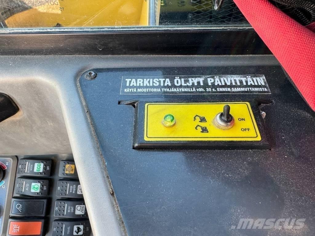 Yanmar Vio 80 Lánctalpas kotrók