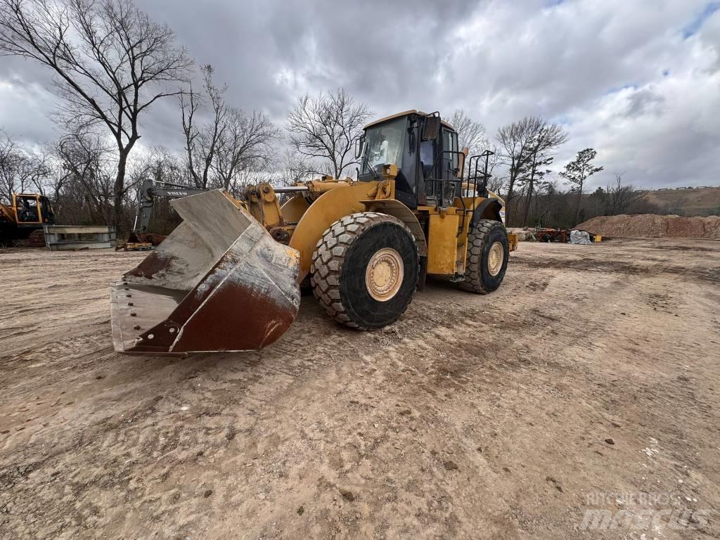 CAT 980 H Gumikerekes homlokrakodók