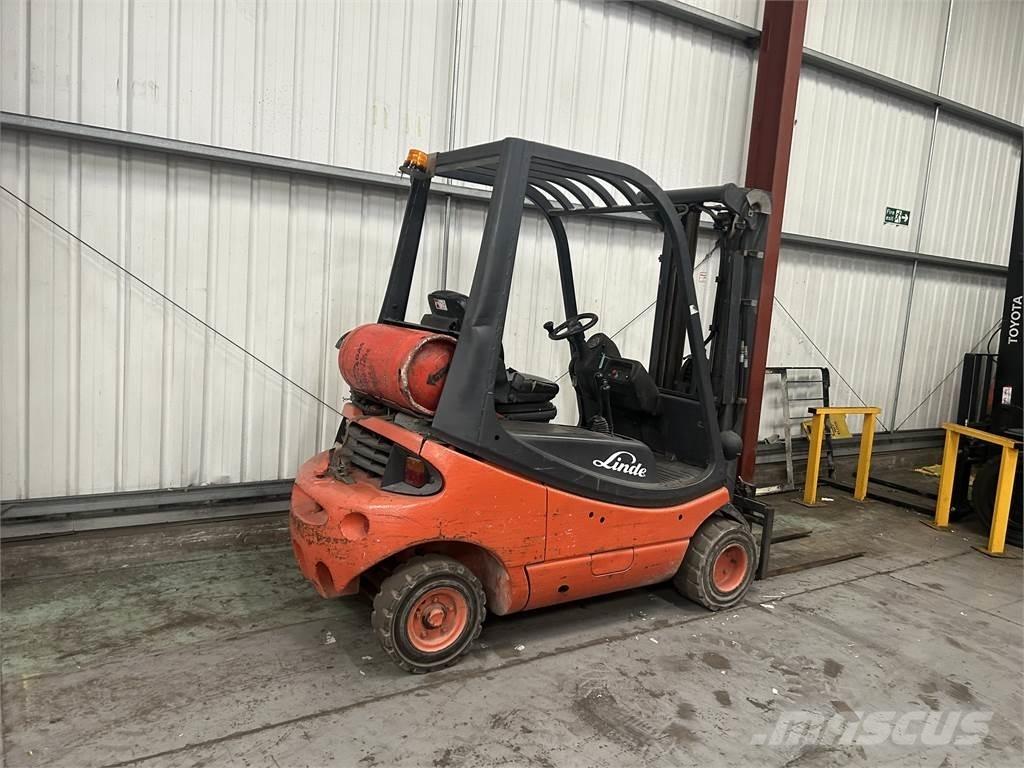 Linde H20T-03 Gázüzemű targoncák