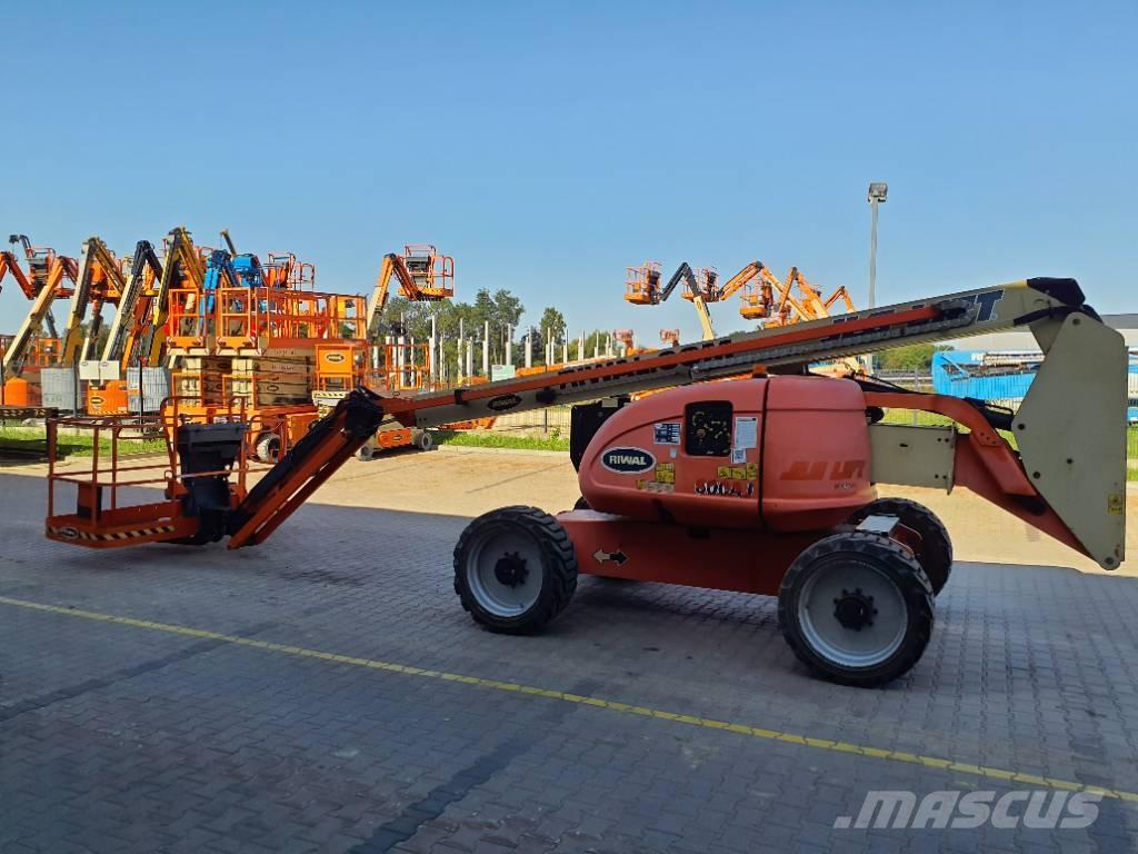 JLG 600AJ Karos emelők