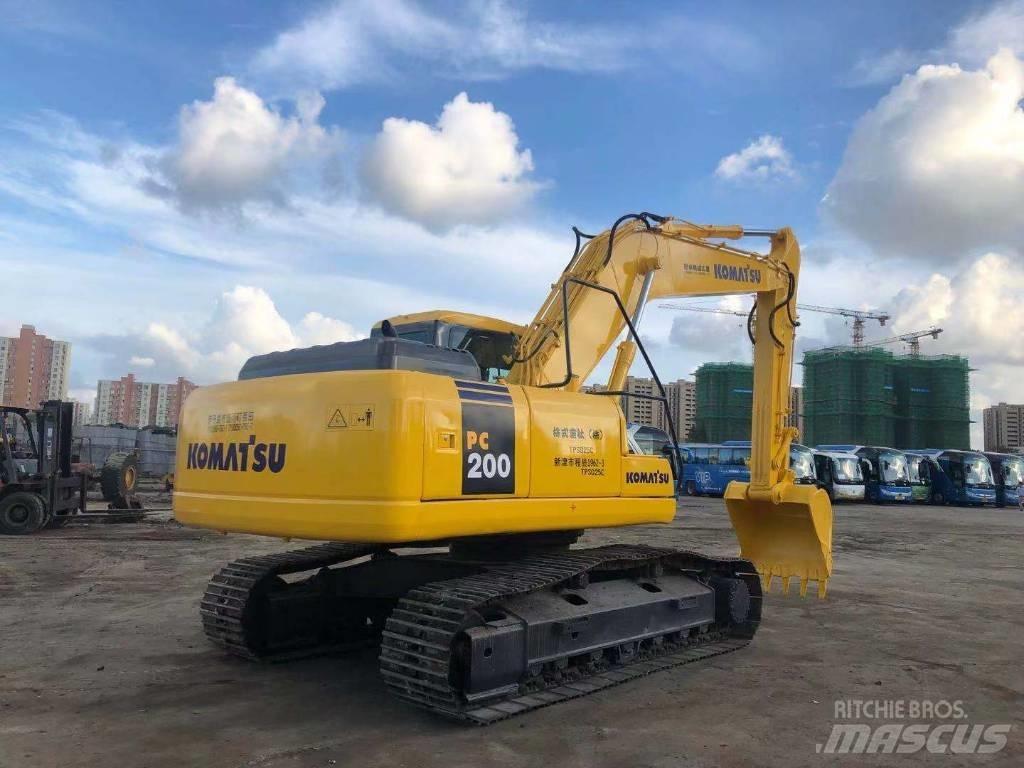 Komatsu PC 200-7 Lánctalpas kotrók