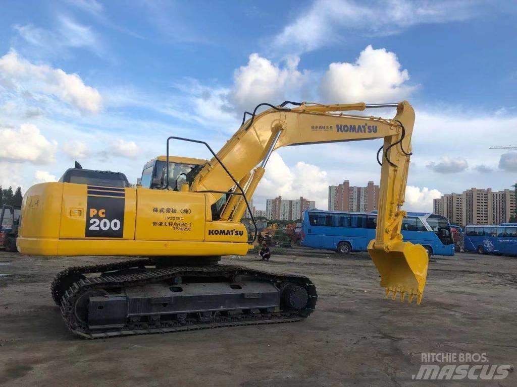 Komatsu PC 200-7 Lánctalpas kotrók