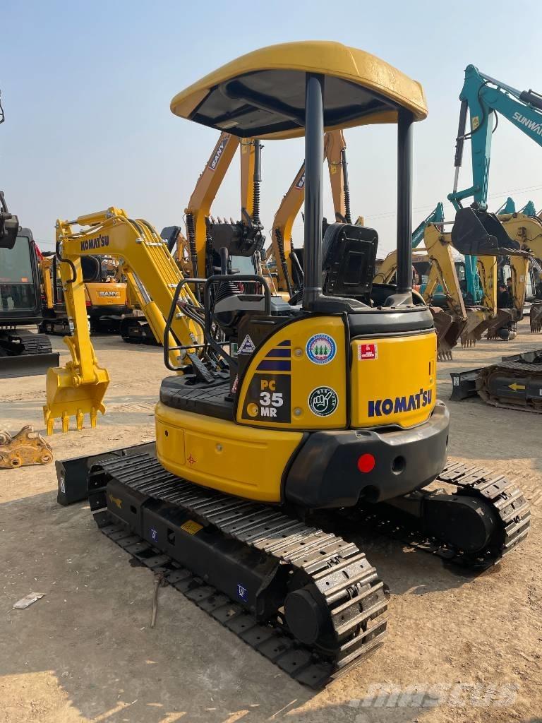 Komatsu PC35 Mini kotrók < 7t