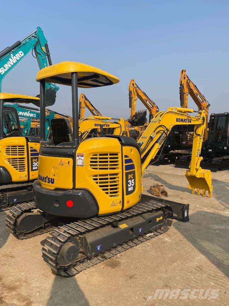 Komatsu PC35 Mini kotrók < 7t