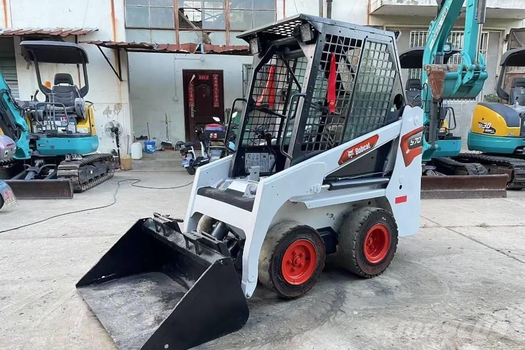 Bobcat S 70 Kompaktrakodók