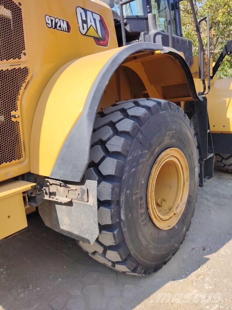 CAT 972 M Gumikerekes homlokrakodók