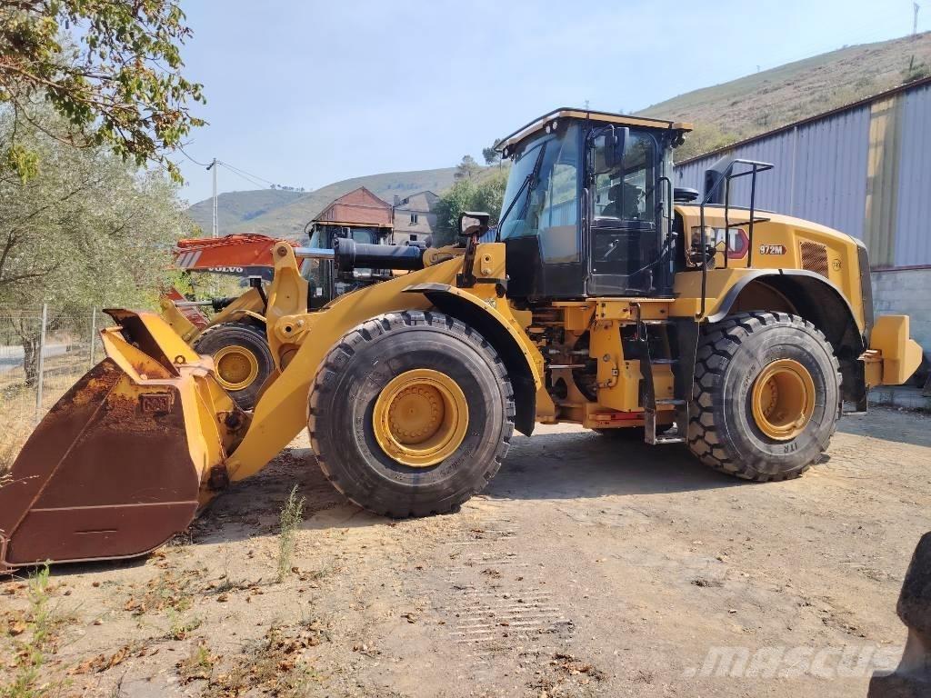 CAT 972 M Gumikerekes homlokrakodók