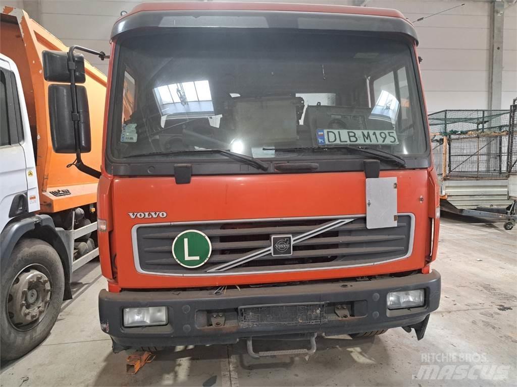 Volvo FL6 220 Nyergesvontatók