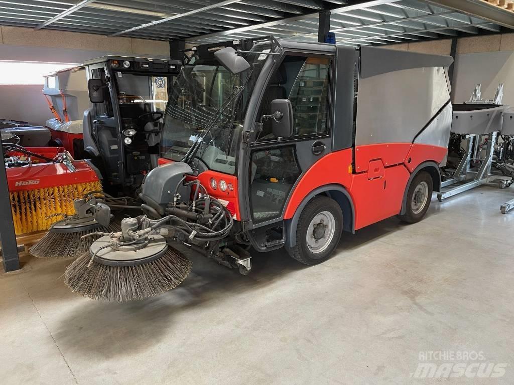 Hako Citymaster 2000 Utcaseprő teherautók