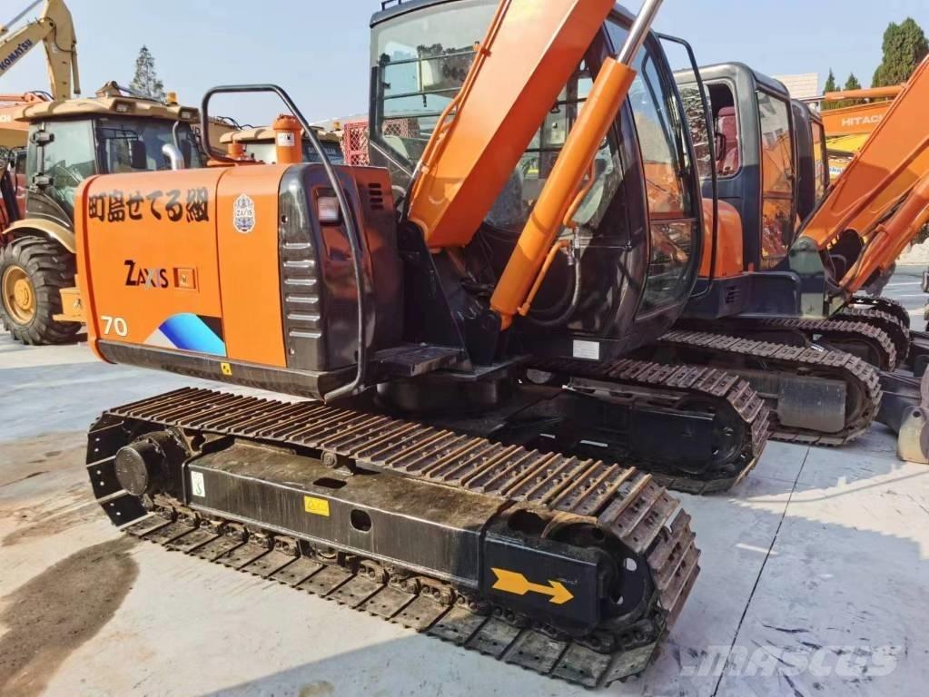 Hitachi ZX 70 Közepes (midi) kotrók 7 t - 12 t