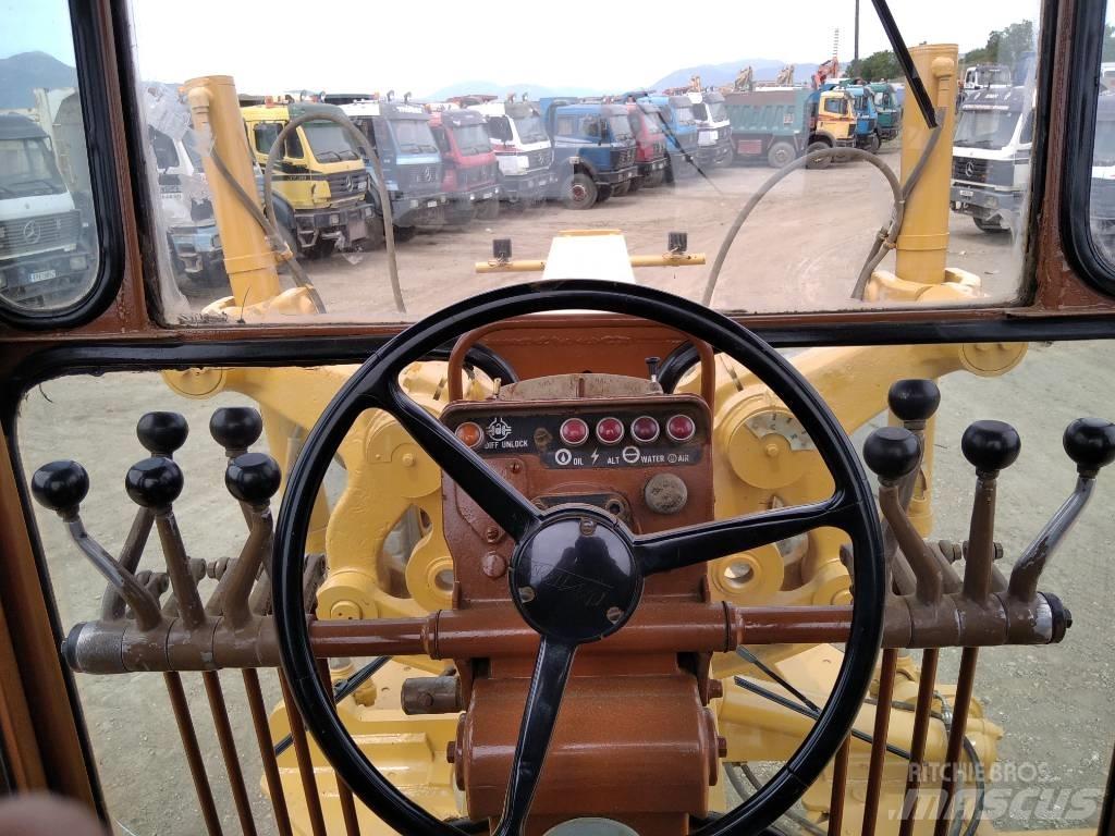 CAT 16 G Gréderek