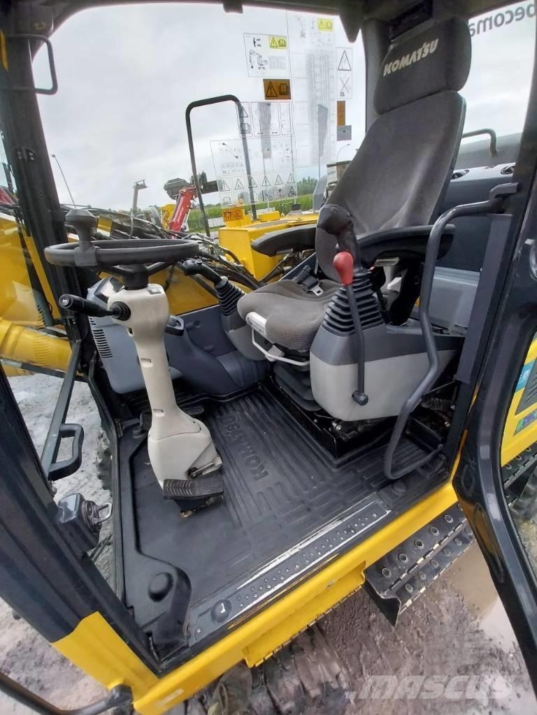 Komatsu PW 148-8 Gumikerekes kotrók