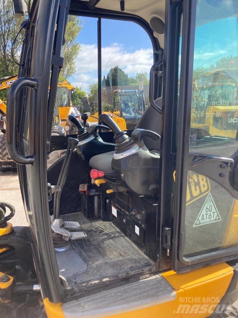 JCB 8026 CTS Mini kotrók < 7t