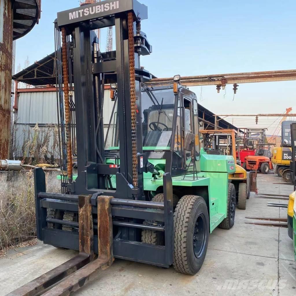 Mitsubishi FD 160 Teleszkópos rakodók