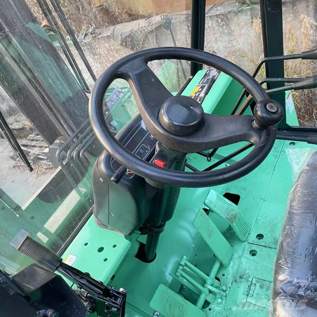 Mitsubishi FD 160 Teleszkópos rakodók