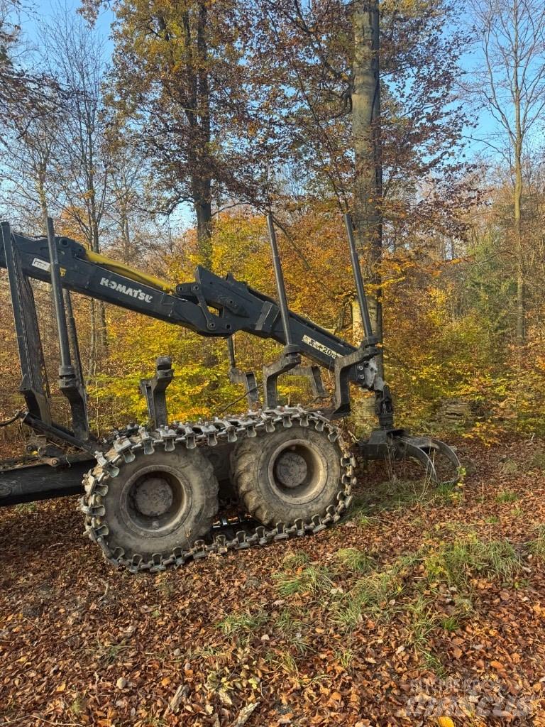 Komatsu 875 Kihordók