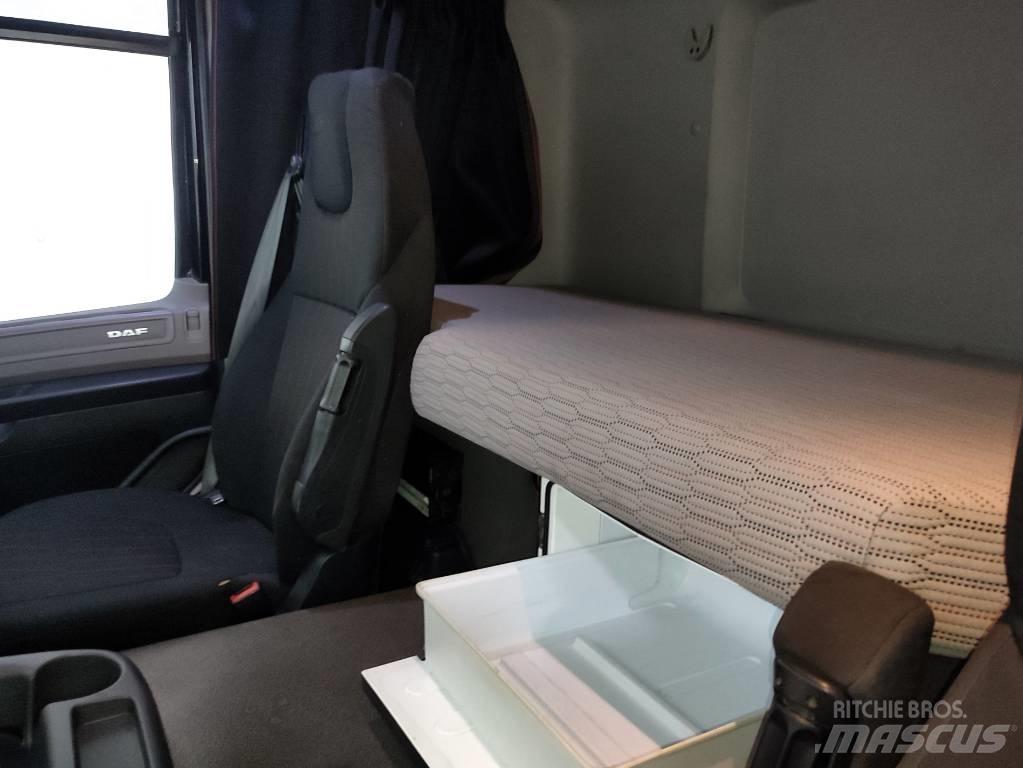 DAF CF 370 FA Elhúzható ponyvás
