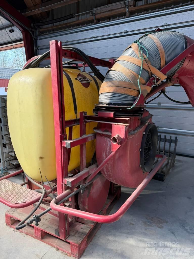 Hardi 600 SVCO Rögzített trágyaszórók
