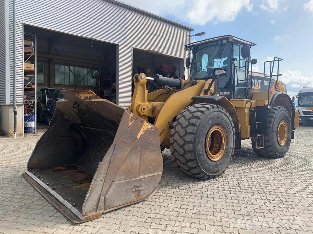 CAT 966 K Gumikerekes homlokrakodók