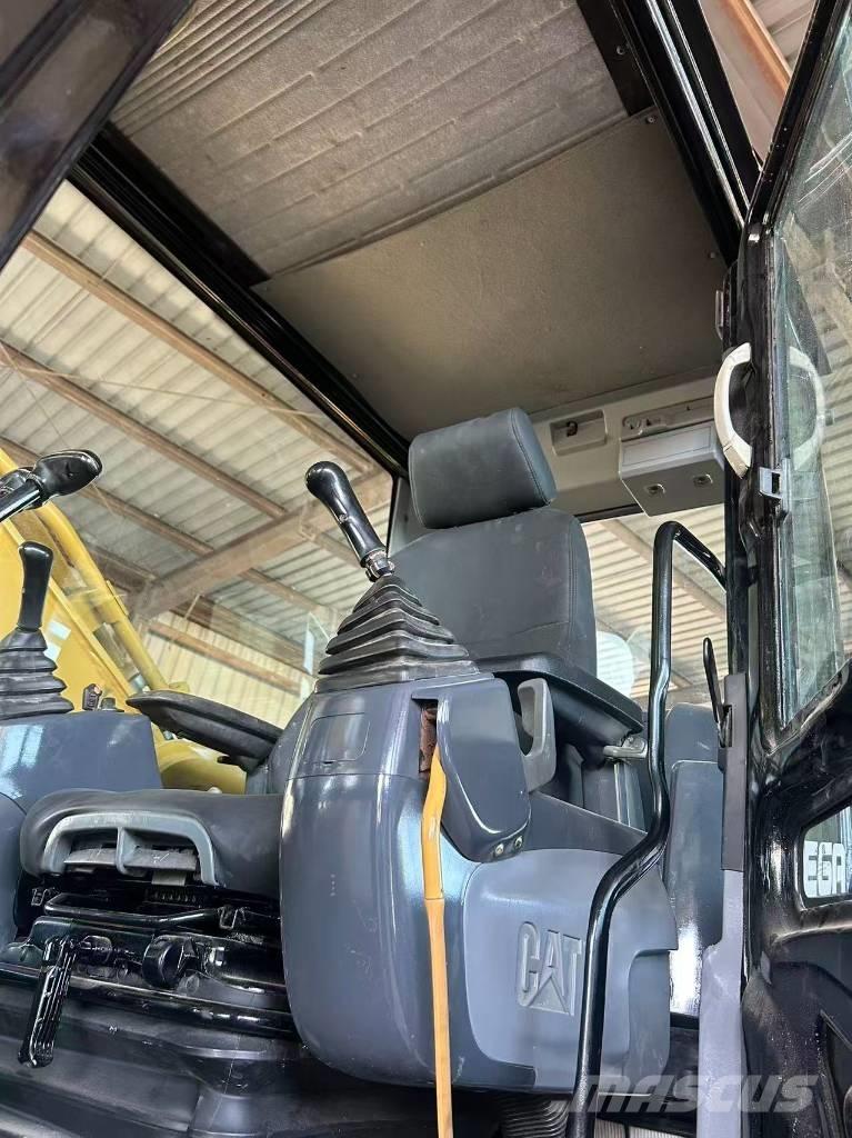 CAT 329 D Lánctalpas kotrók