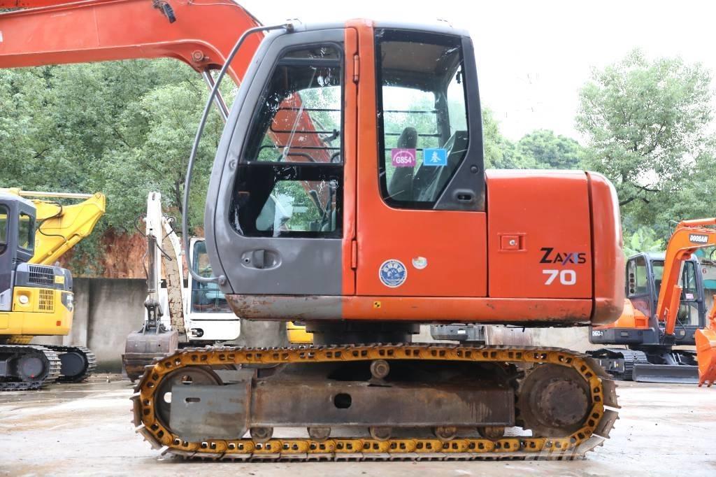 Hitachi ZX 70 Lánctalpas kotrók