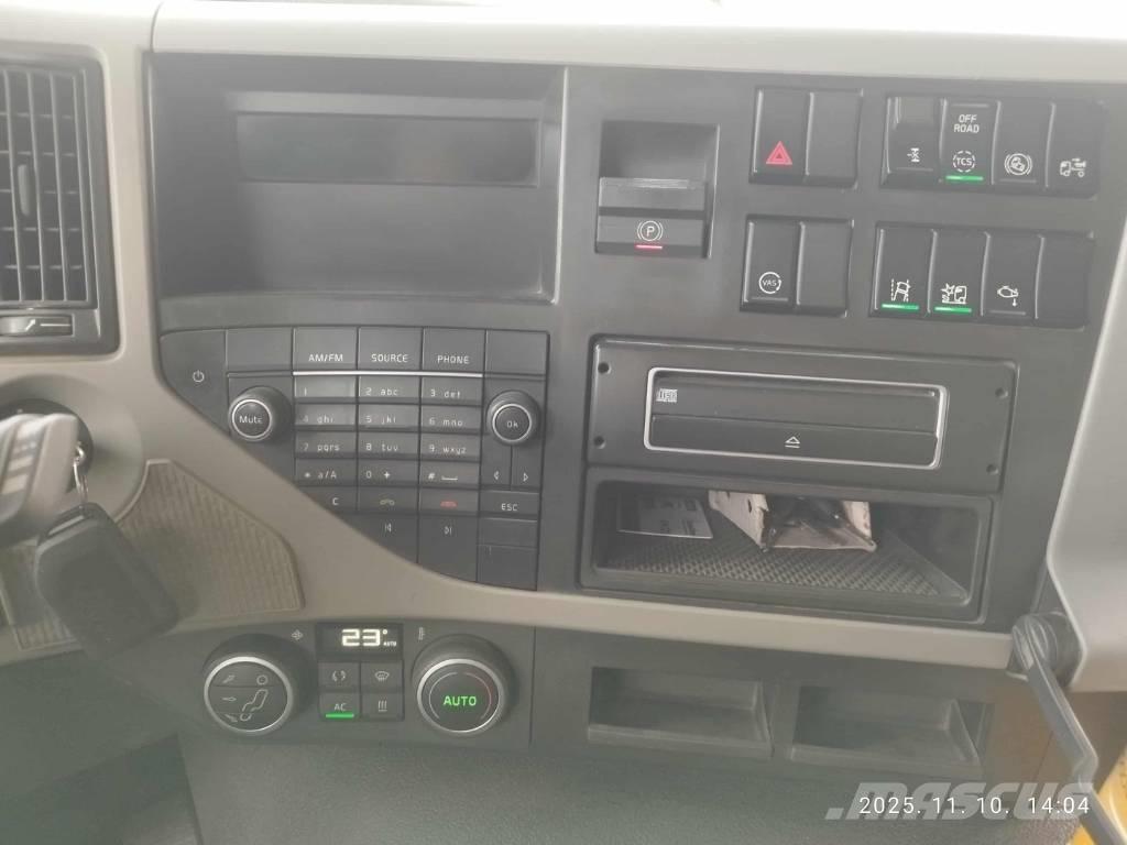 Volvo VTA3T Nyergesvontatók