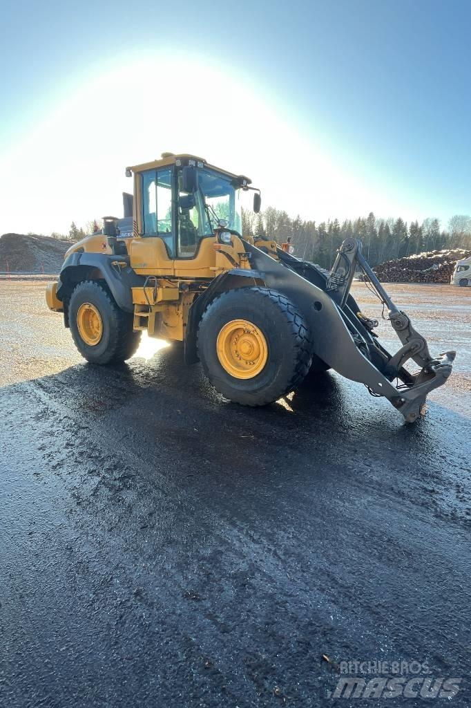 Volvo L 120 H Gumikerekes homlokrakodók