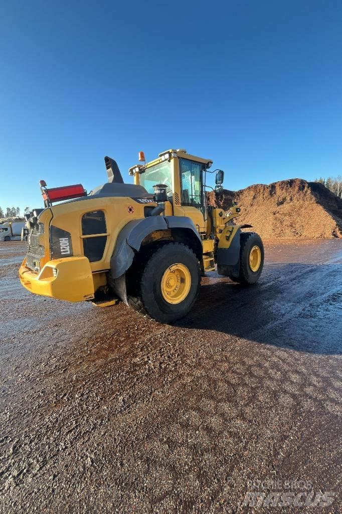 Volvo L 120 H Gumikerekes homlokrakodók