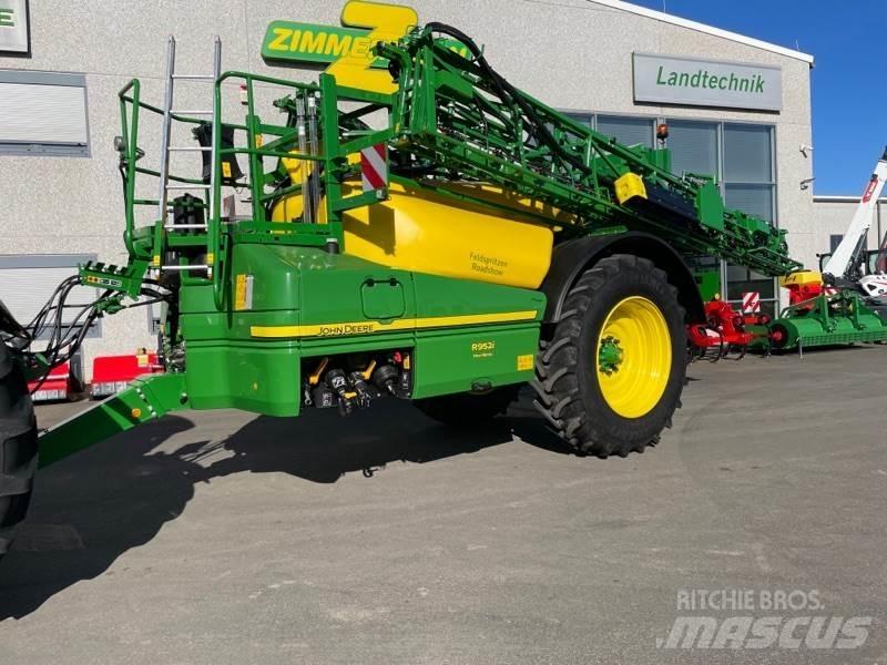John Deere R952i Vontatott trágyaszórók