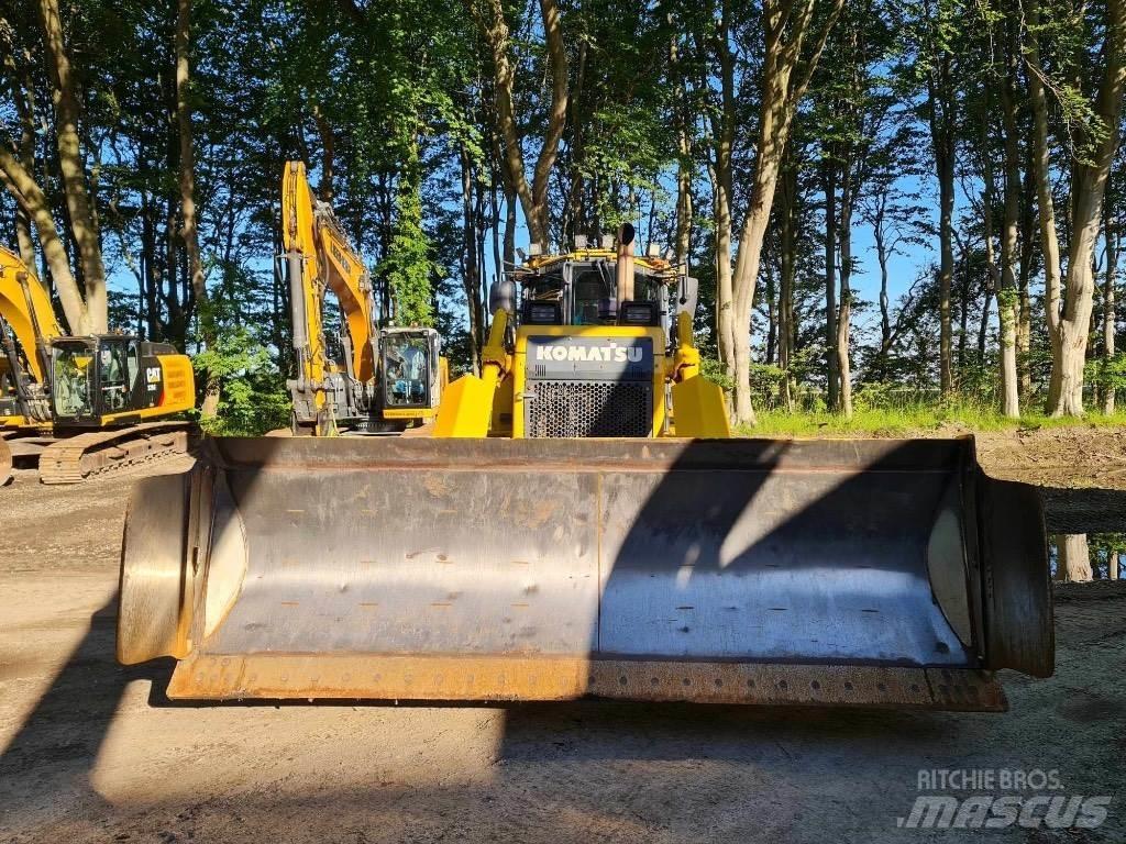 Komatsu D65PX-17 lánctalpas dózerek