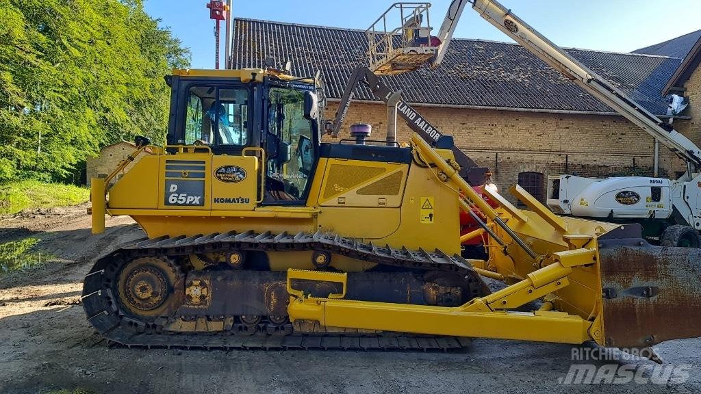 Komatsu D65PX-17 lánctalpas dózerek