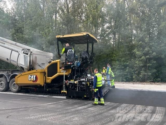 CAT AP 555 Aszfalt terítõ gépek