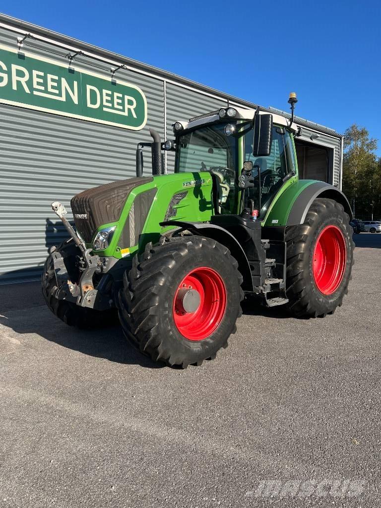 Fendt 828 Vario Traktorok