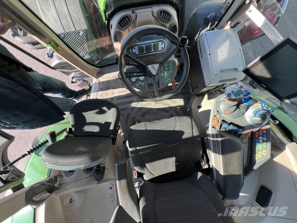 Fendt 828 Vario Traktorok