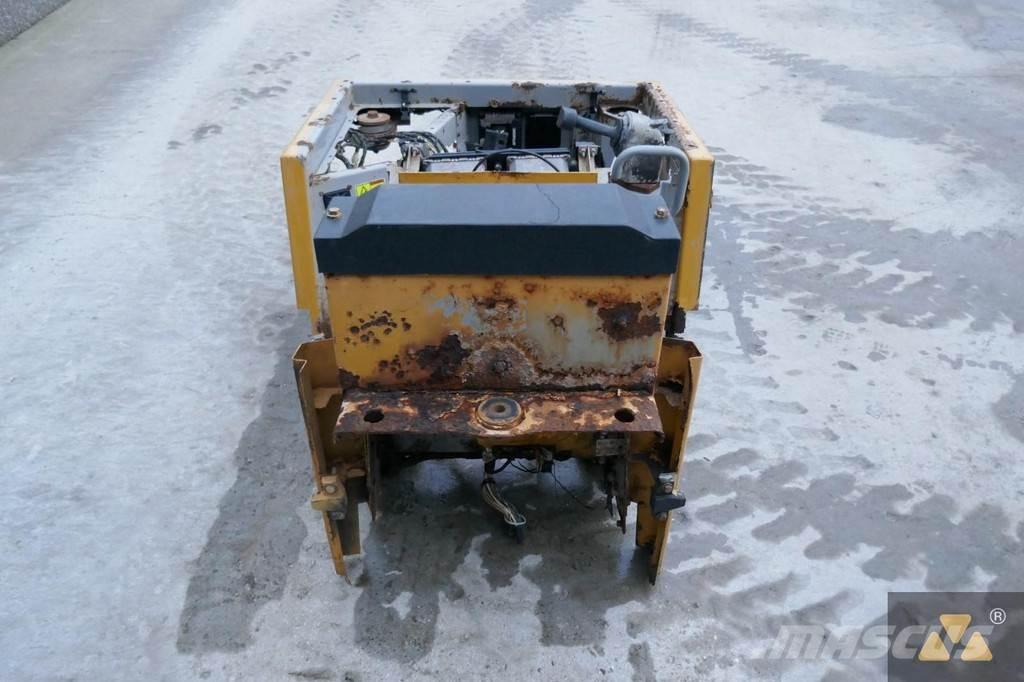 CAT 220-2800 Vezetőfülke és belső tartozékok