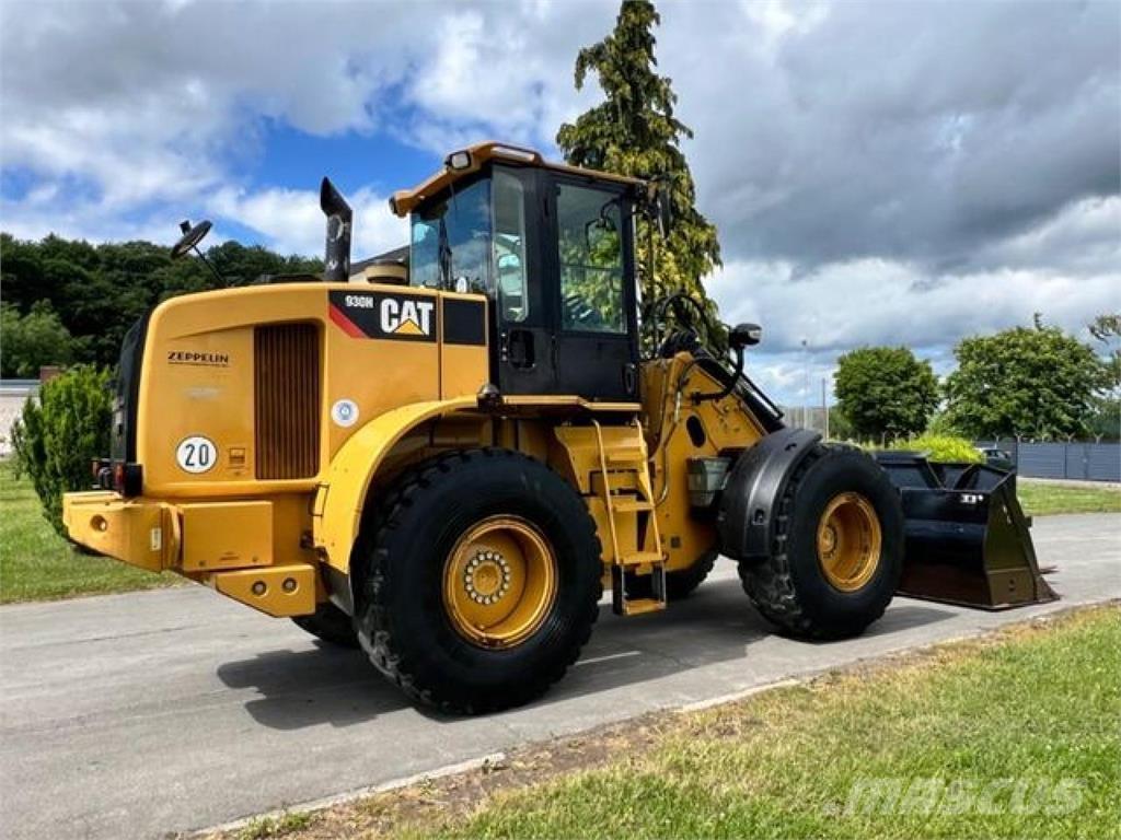 CAT 930H Gumikerekes homlokrakodók