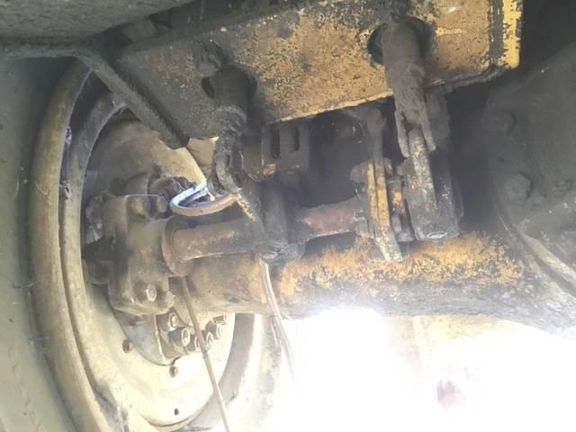 CAT 980 B Gumikerekes homlokrakodók
