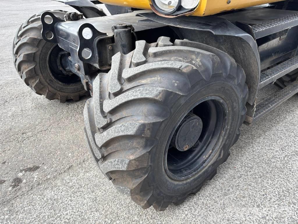 CAT M 313 D Gumikerekes kotrók