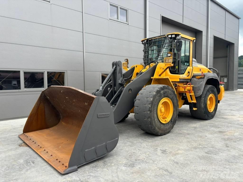 Volvo L 120 H Gumikerekes homlokrakodók