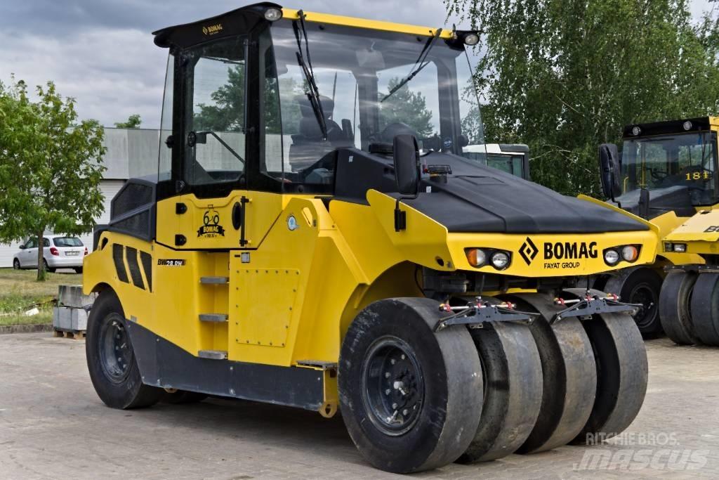 Bomag BW 28 RH Pneumatikus kerekes hengerek