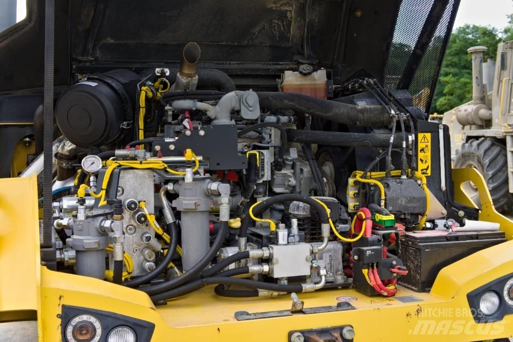 Bomag BW 28 RH Pneumatikus kerekes hengerek