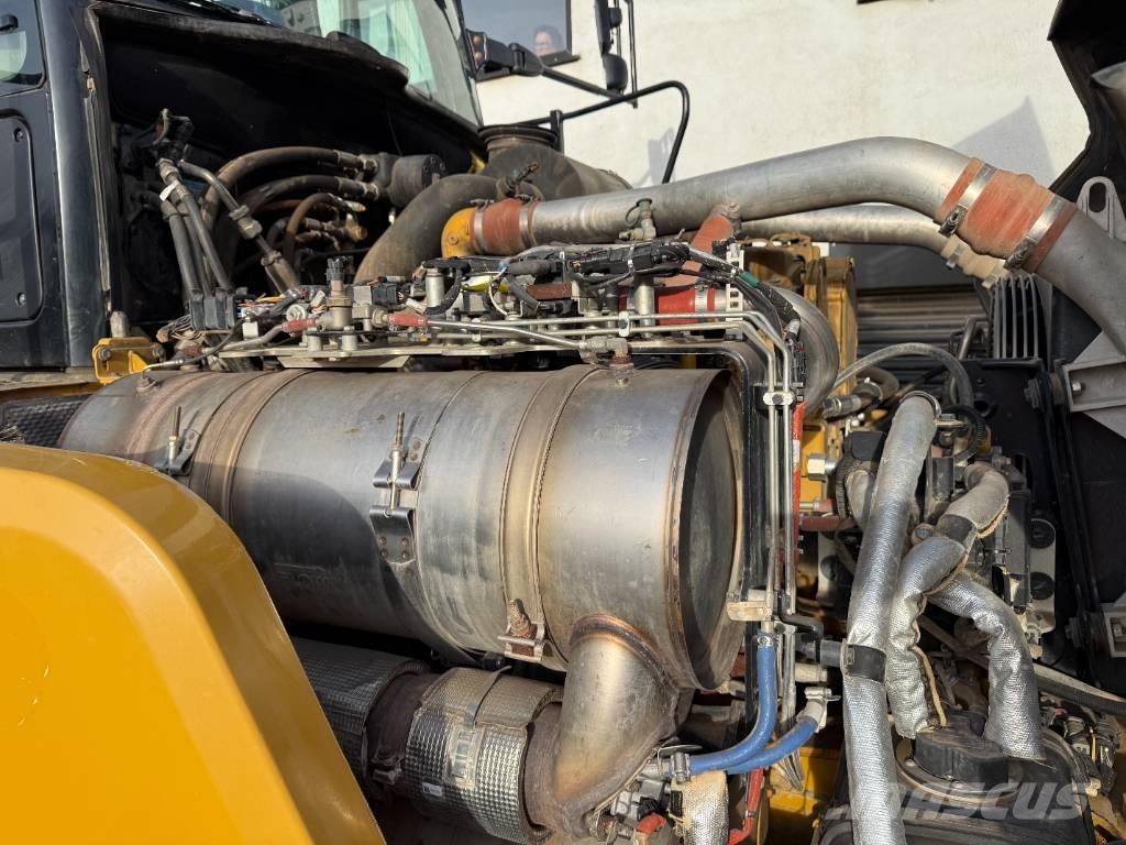 CAT 745 Csuklósdömperek